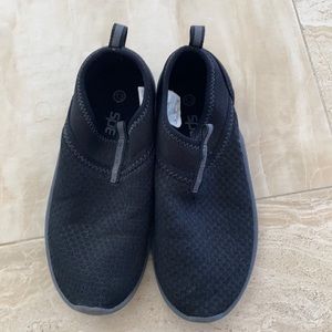 Speedo water shoes unisex